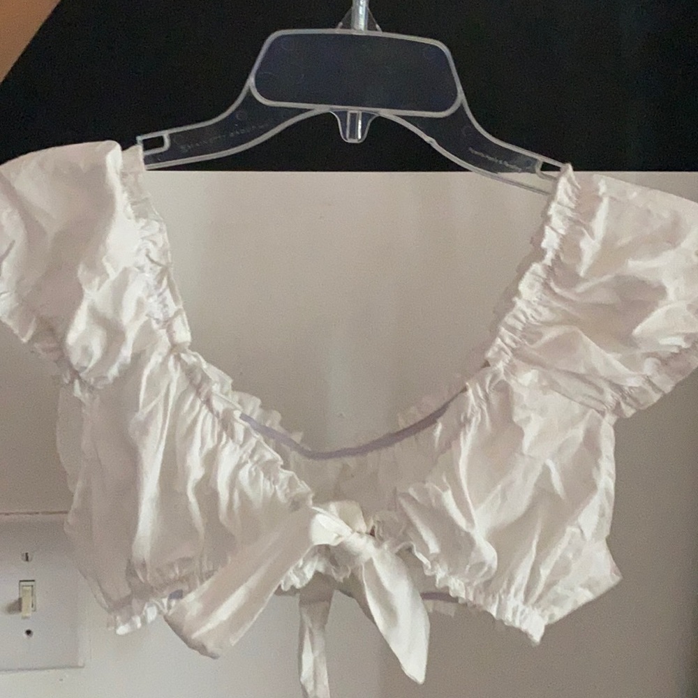 White Crop Top. Size S.